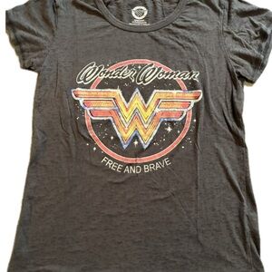Wonder Woman Graphic T-Shirt